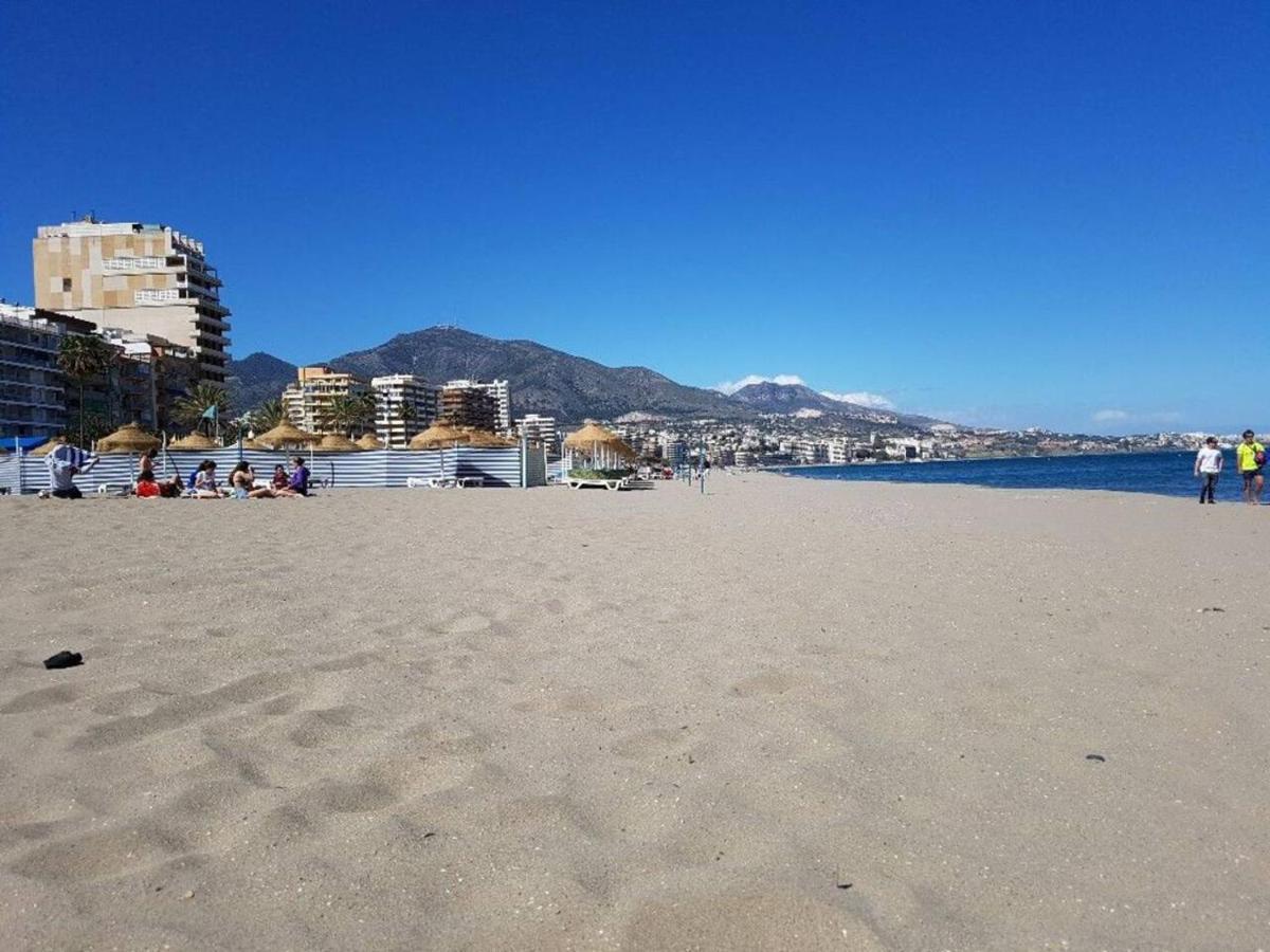 Fuengirola, Los Boliches - Nice Studio Right On The Beach. Kültér fotó