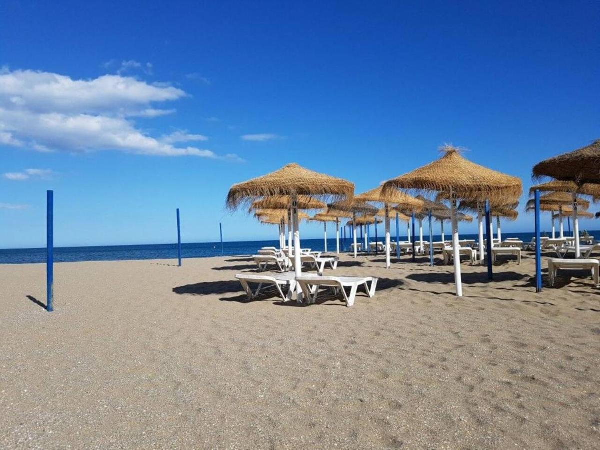 Fuengirola, Los Boliches - Nice Studio Right On The Beach. Kültér fotó