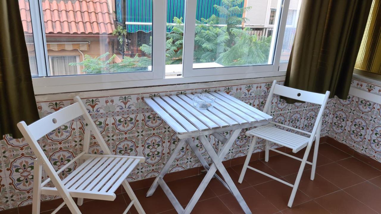 Fuengirola, Los Boliches - Nice Studio Right On The Beach. Kültér fotó