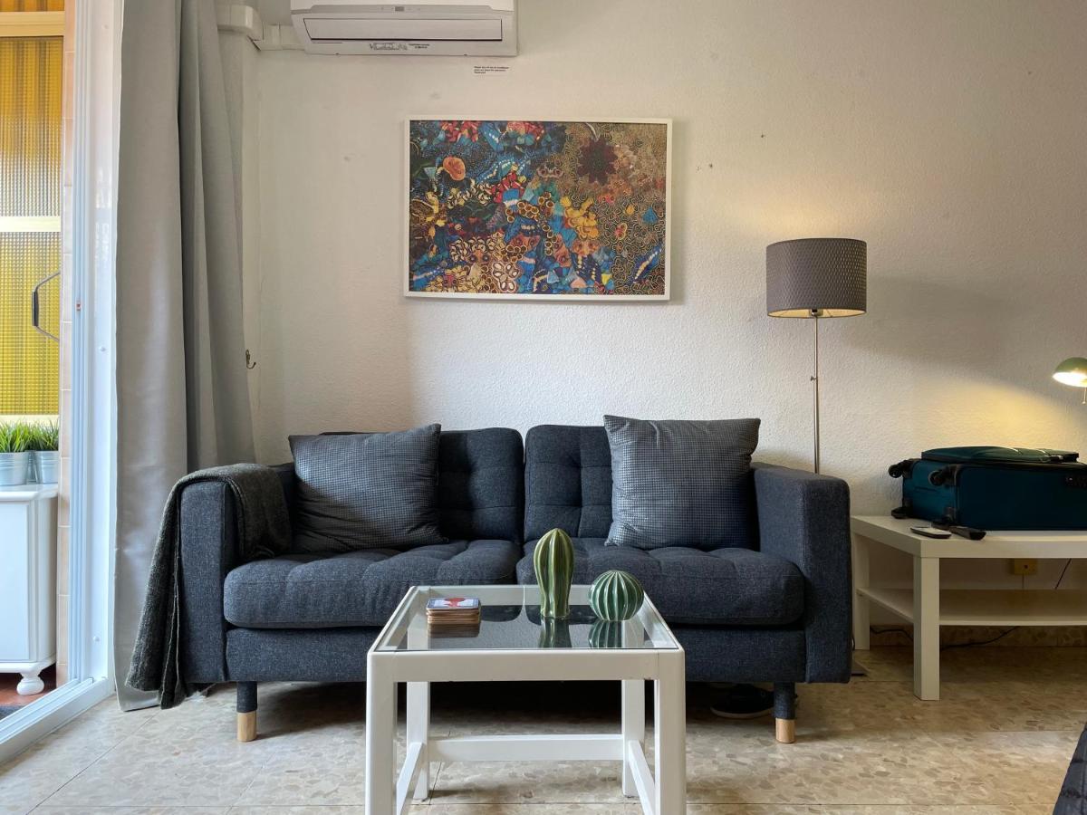 Fuengirola, Los Boliches - Nice Studio Right On The Beach. Kültér fotó