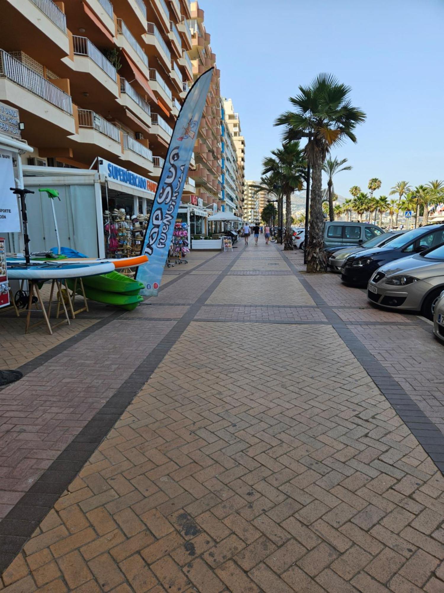 Fuengirola, Los Boliches - Nice Studio Right On The Beach. Kültér fotó