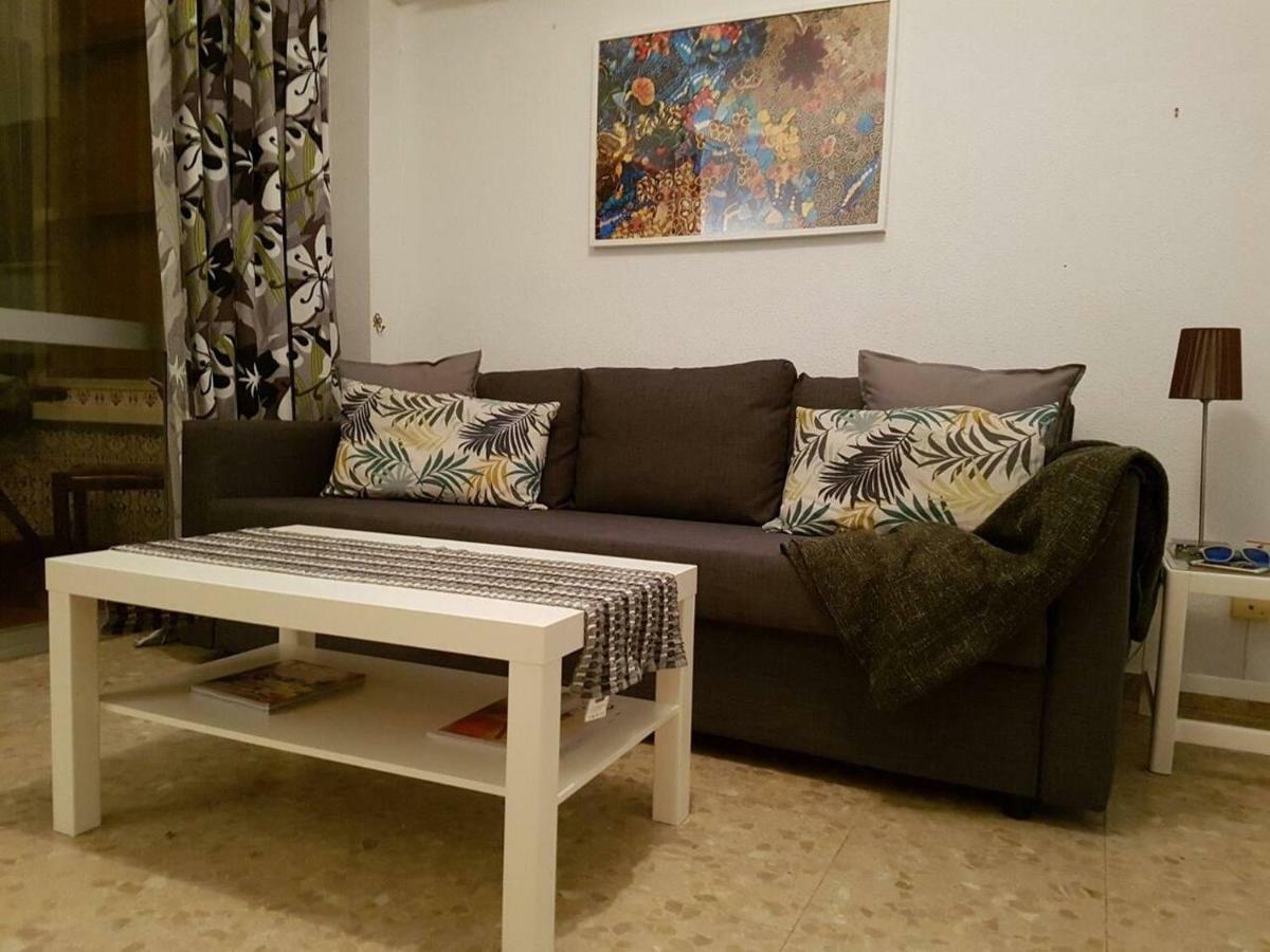 Fuengirola, Los Boliches - Nice Studio Right On The Beach. Kültér fotó